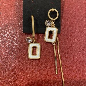 Elegant Gold and White Earrings